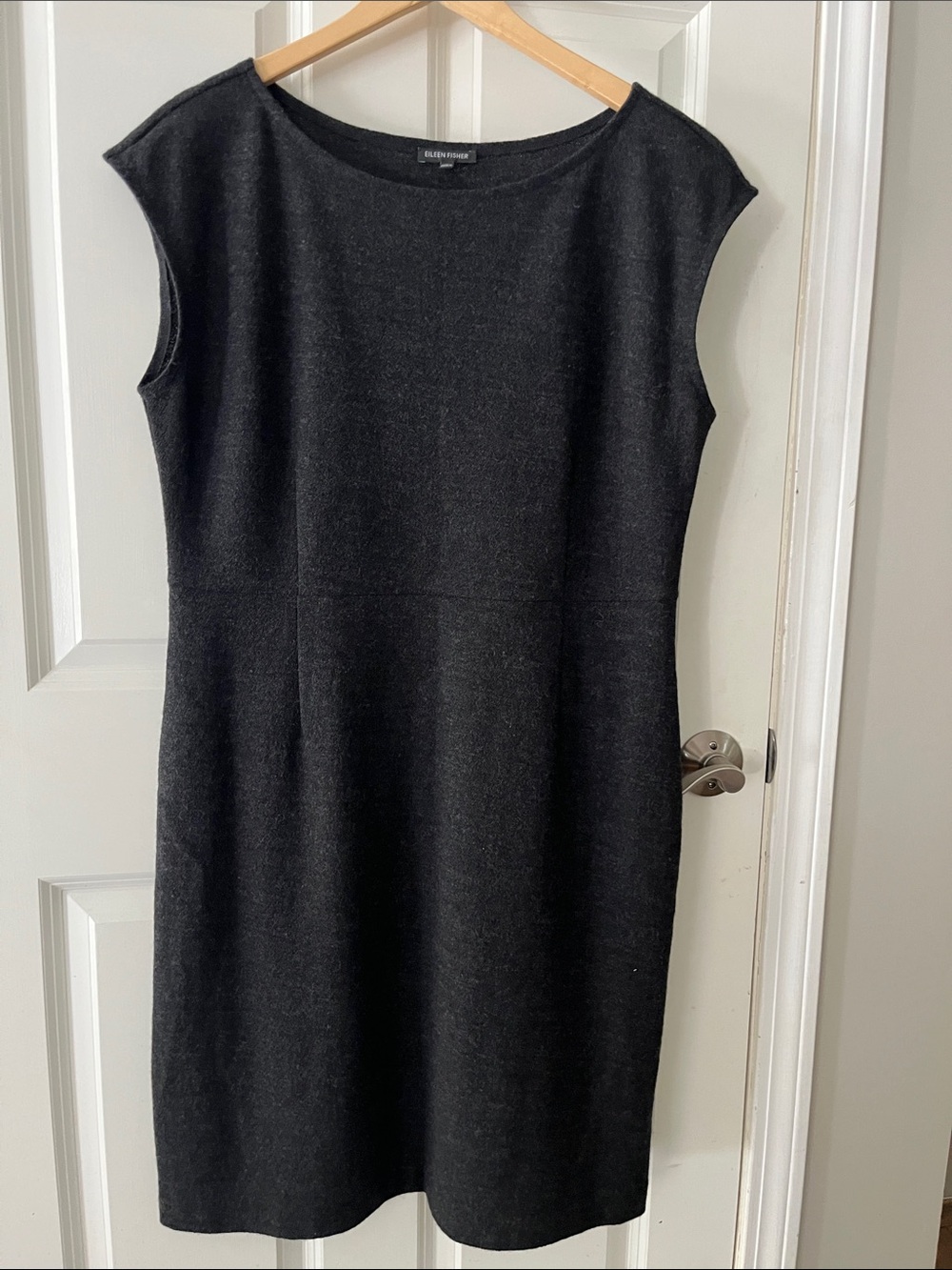 Eileen Fisher 100% Wool Sleeveless Dress, min, sheath, classic, minimalist large